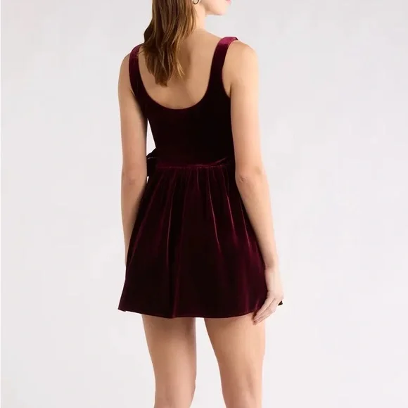 All in Favor Burgandy Velvet Fit & Flare
Dress Nordstrom women’s size medium - Picture 2 of 8